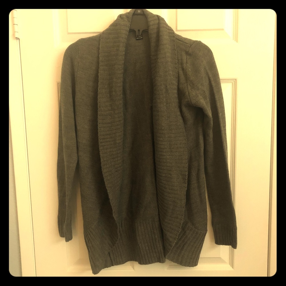 Grey cardigan